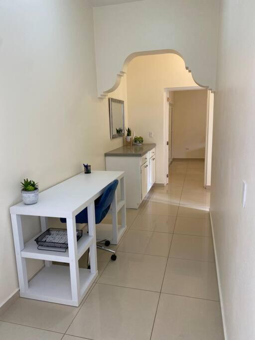 Lovely 2 Bedroom Apartment In Quiet Neighborhood! フィリップスブルフ エクステリア 写真